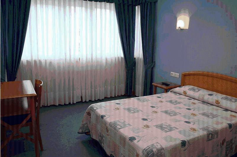 Hotel La Guindal Arriondas Phòng bức ảnh