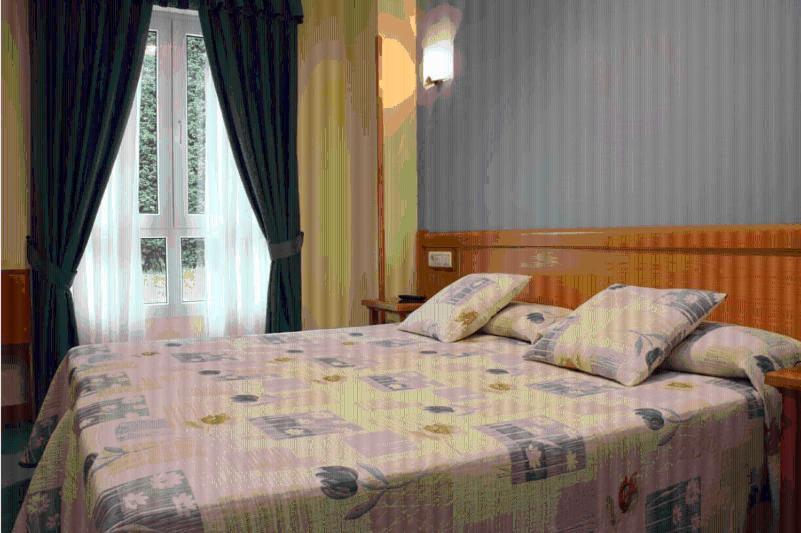 Hotel La Guindal Arriondas Ngoại thất bức ảnh